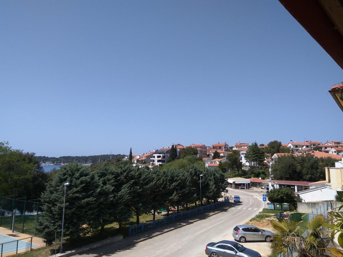 Aparthotel Viola Pjescana Uvala Exterior foto