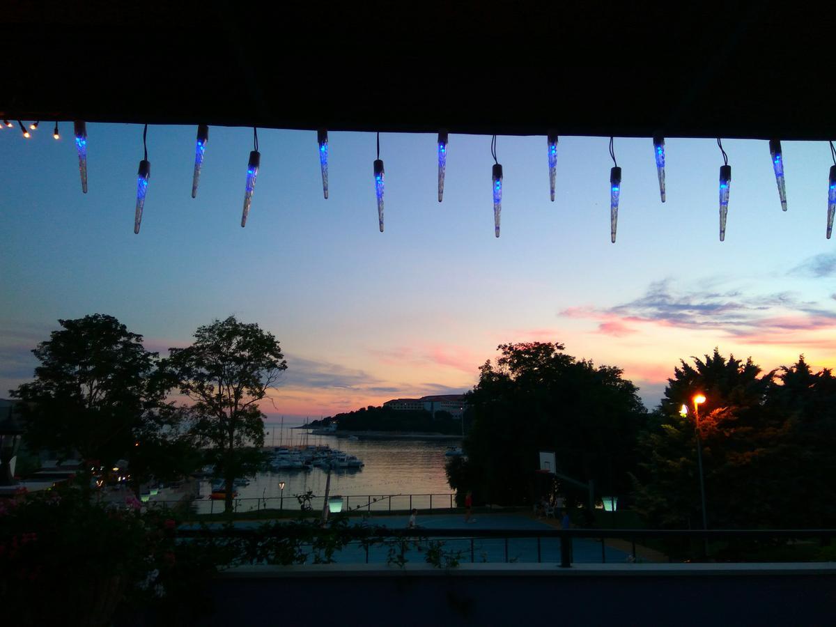 Aparthotel Viola Pjescana Uvala Exterior foto