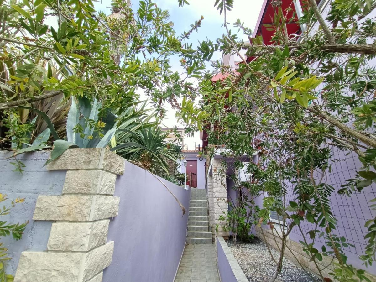 Aparthotel Viola Pjescana Uvala Exterior foto
